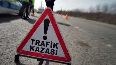 Isparta-Antalya yolunda kaza : 2 ölü, 4 yaralı