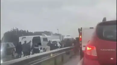 Büyükçekmece D-100'de feci kaza : Ölü ve yaralılar var