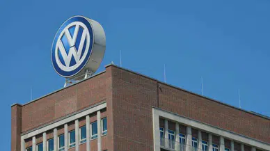Volkswagen 50 bin çalışanını işten çıkarıyor : Alman otomotiv devinde kriz derinleşti