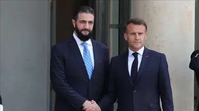 Suriye Cumhurbaşkanı Şara, Fransalı mevkidaşı Macron ile görüştü