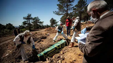 Fatih'te katledilen Semiha Deniz son yolculuğuna uğurlandı
