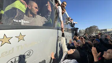 İsrail 5 Filistinliyi serbest bıraktı