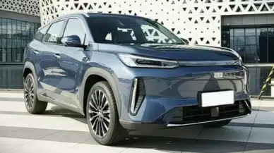 Geely Galaxy M7 Hibrit ve Elektrikli performansıyla tanıtıldı : 1.730 km toplam menzil!