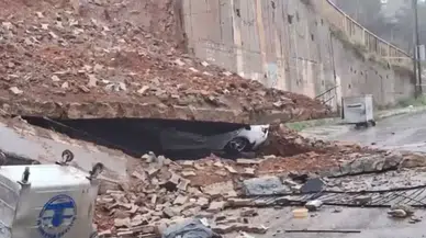 Maltepe'de korkutan olay : Ortaokulun istinat duvarı çöktü!