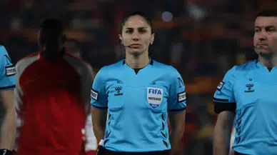 Süper Lig'de yıllar sonra ilk kez bir kadın hakem düdük çaldı