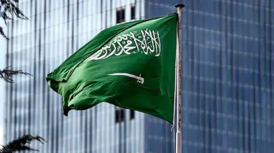 Suudi Arabistan'da 5 İHA düşürüldü