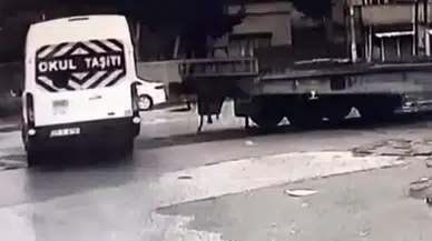 Gaziantep'te hemzemin geçitte kaza : Öğrenci servisine tren çarptı