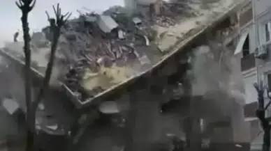 Avcılar’da yıkım sırasında 5 katlı bina çöktü