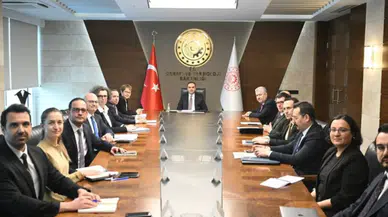 Bakan Kacır , EBRD Başkanı Renaud-Basso ile görüştü