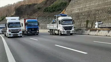 Bayramda yola çıkacakların dikkatine ! Ağır tonajlı araçlara geçiş yasağı geldi