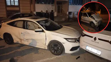Elazığ'da zincirleme kaza : 4 araçta hasar oluştu
