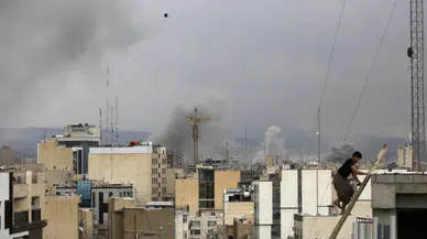 Tahran'da art arda patlamalar meydana geldi