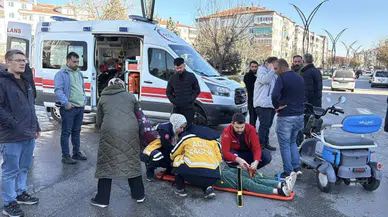 Aksaray'da iki motosiklet çarpıştı : Yola savrulan 4 kişi yaralandı