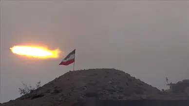 İran, Hayfa, Tel Aviv ve Kuveyt’teki ABD üslerinin vurulduğunu duyurdu