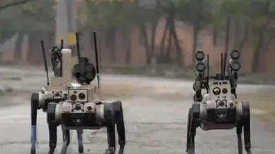 Çin ordusundan savaş meydanında yeni dönem : Akıllı 'kurt sürüleri' robotlar tanıtıldı