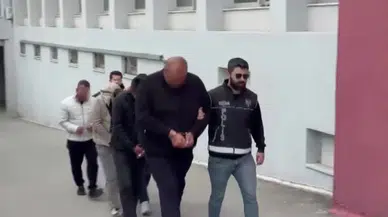 Adana'da sahte plaka basım atölyesine baskın : 4 kişi tutuklandı