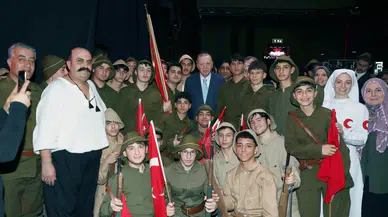 Cumhurbaşkanı Erdoğan 'Şüheda 1915' tiyatro gösterimini izledi