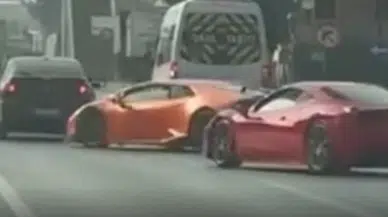 Bursa’da Lamborghini ve Ferrari sürücülerine 100 bin TL ceza kesildi