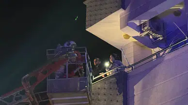 Hatay'da 5 katlı binada yangın : 30 kişi mahsur kaldı !