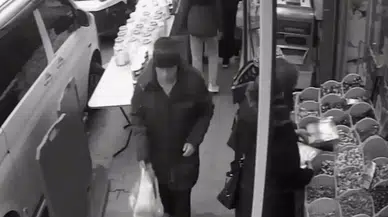 İstanbul Esenyurt'ta organize hırsızlık : 20 bin liralık kıyafet ve çikolata çalındı