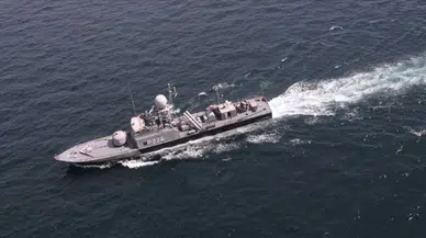 İran'ın 100'den fazla donanma gemisi imha edildi