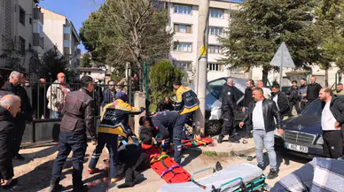 Bursa'da acı olay : El freni çekilmeyen otomobil , dede ve torunlarına çarptı