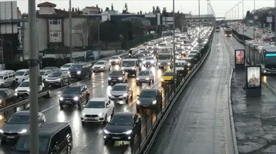 İstanbul'da trafik : Kent genelinde yüzde 81 oldu
