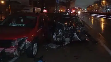 Bursa'da zincirleme kazada 3 kişi yaralandı