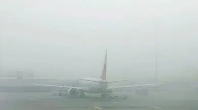 İstanbul'da sis etkisi : Hava ulaşımı olumsuz etkilendi