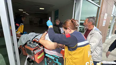 Niğde'de bir kişi önce eşini sonra kendini bıçakladı