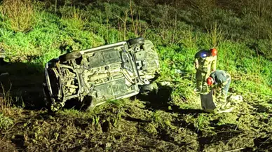 Düzce'de otomobil şarampole yuvarlandı : 2 kişi yaralandı