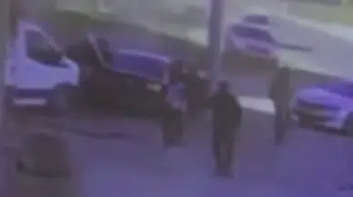 Diyarbakır’da dehşet anları : Ehliyetsiz sürücü park halindeki aracı böyle biçti