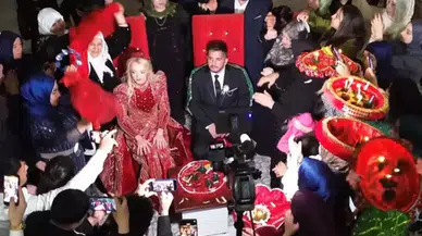 Van’a İskoç gelin : Tatilde başlayan aşk hikayesi düğünle taçlandı