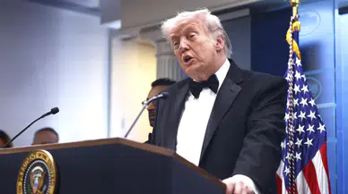 Trump'tan kritik açıklamalar : İran'ın petrol altyapısı havaya uçmadan önce yaklaşık 3 günü kaldı