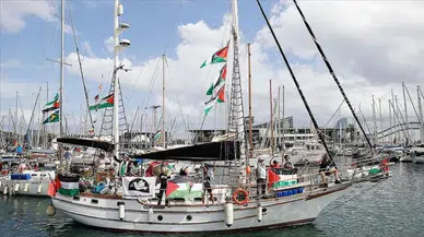 İsrail, Küresel Sumud Filosu'ndaki 21 tekneyi alıkoydu