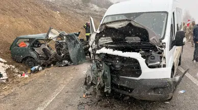 Gümüşhane'de öğretmenleri taşıyan minibüs kaza yaptı : Ölü ve yaralılar var