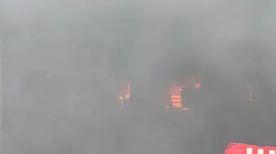 Rize'de inşaatta yangın : Alevler kontrol altına alındı