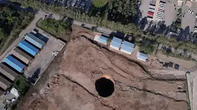 Hatay İskenderun'da 45 metre derinliğinde obruk oluştu