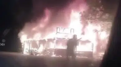 Amasya'da alev alev yanan manav tezgahı küle dönüştü