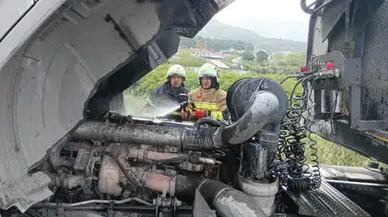 Hatay Dörtyol'da seyir halindeki tırda yangın