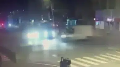 Antalya Manavgat'ta feci kaza : Ambulansa çarpan sürücü alkollü çıktı! Kaza anı kamerada