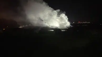 Bolu'da bir inşaat deposunda yangın çıktı