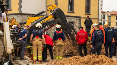Göçük altında kalan işçinin cansız bedenine ulaşıldı