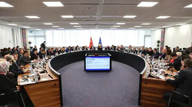 Ticaret Bakanı Ömer Bolat, Kosova'da