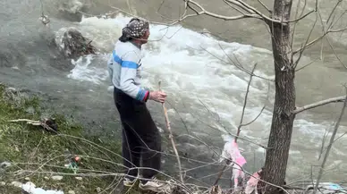 Hakkari'de 8 yaşındaki çocuk dereye düştü
