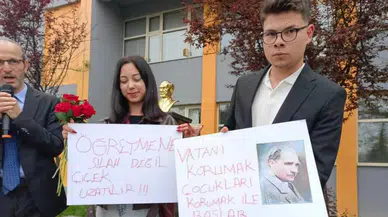 Bursa'da lise öğrencilerinden duygulandıran hareket