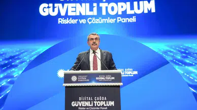 Bakan Tekin, Dijital Çağda Güvenli Toplum Paneli'nde