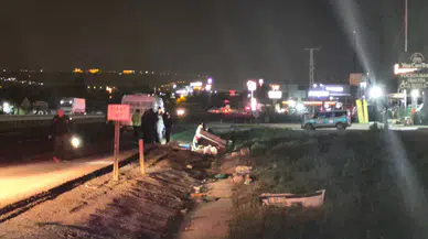 Ankara Gölbaşı girişinde otomobil takla attı : 1 ölü 2 yaralı