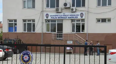 Edirne'de örnek davranış : İçi dolu cüzdanı ekiplere teslim etti