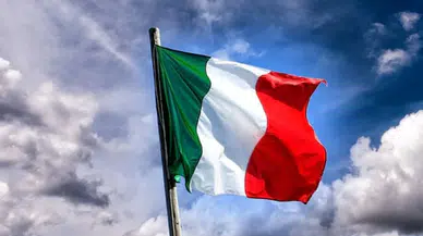 İtalya'da banka soygunu : Soyguncular tünelden kaçtı